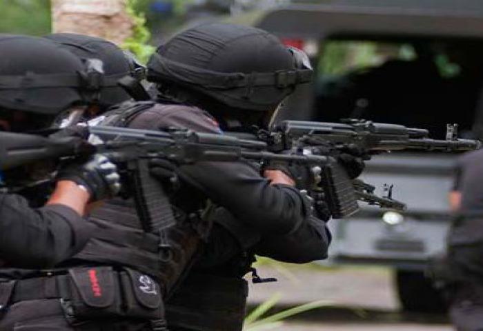 Densus 88 Tangkap 3 Terduga Teroris Di Jateng